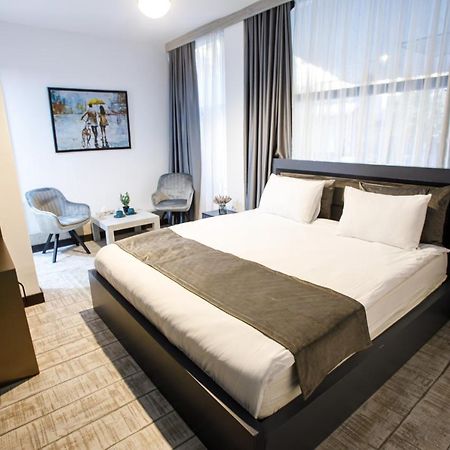 The Phoenix Boutique Hotel Jerevan Buitenkant foto