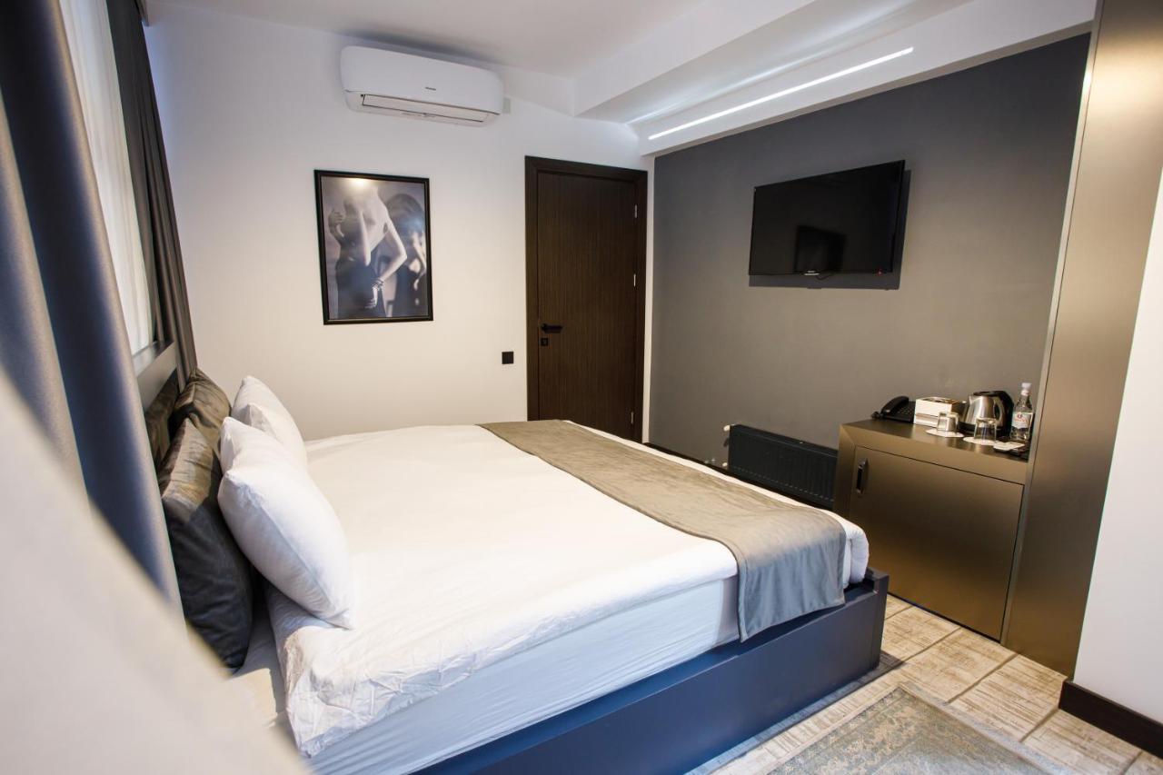 The Phoenix Boutique Hotel Jerevan Buitenkant foto