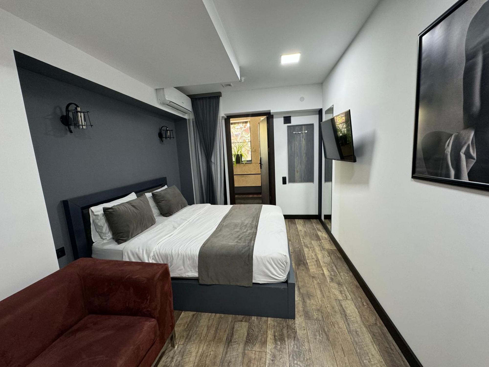 The Phoenix Boutique Hotel Jerevan Buitenkant foto