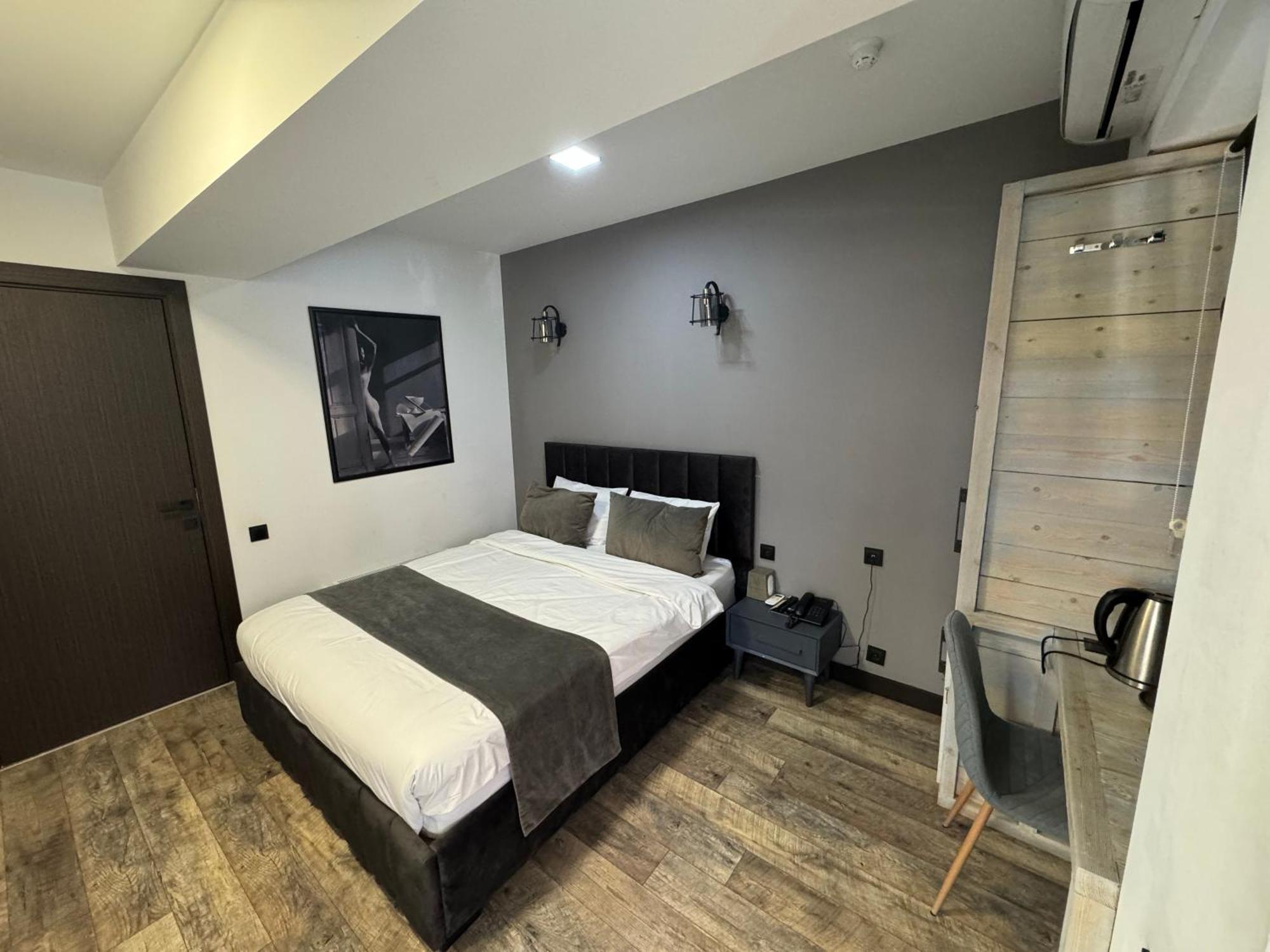 The Phoenix Boutique Hotel Jerevan Buitenkant foto
